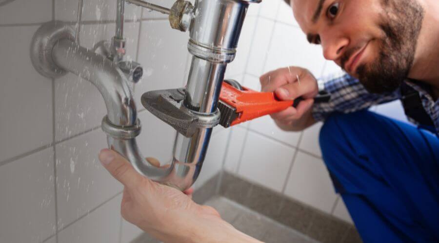 Local expert plumbing services in Holland, MA
